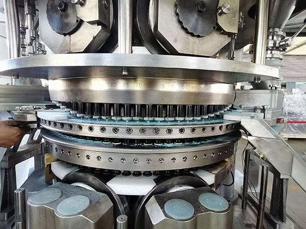 high speed rotary tablet.jpg